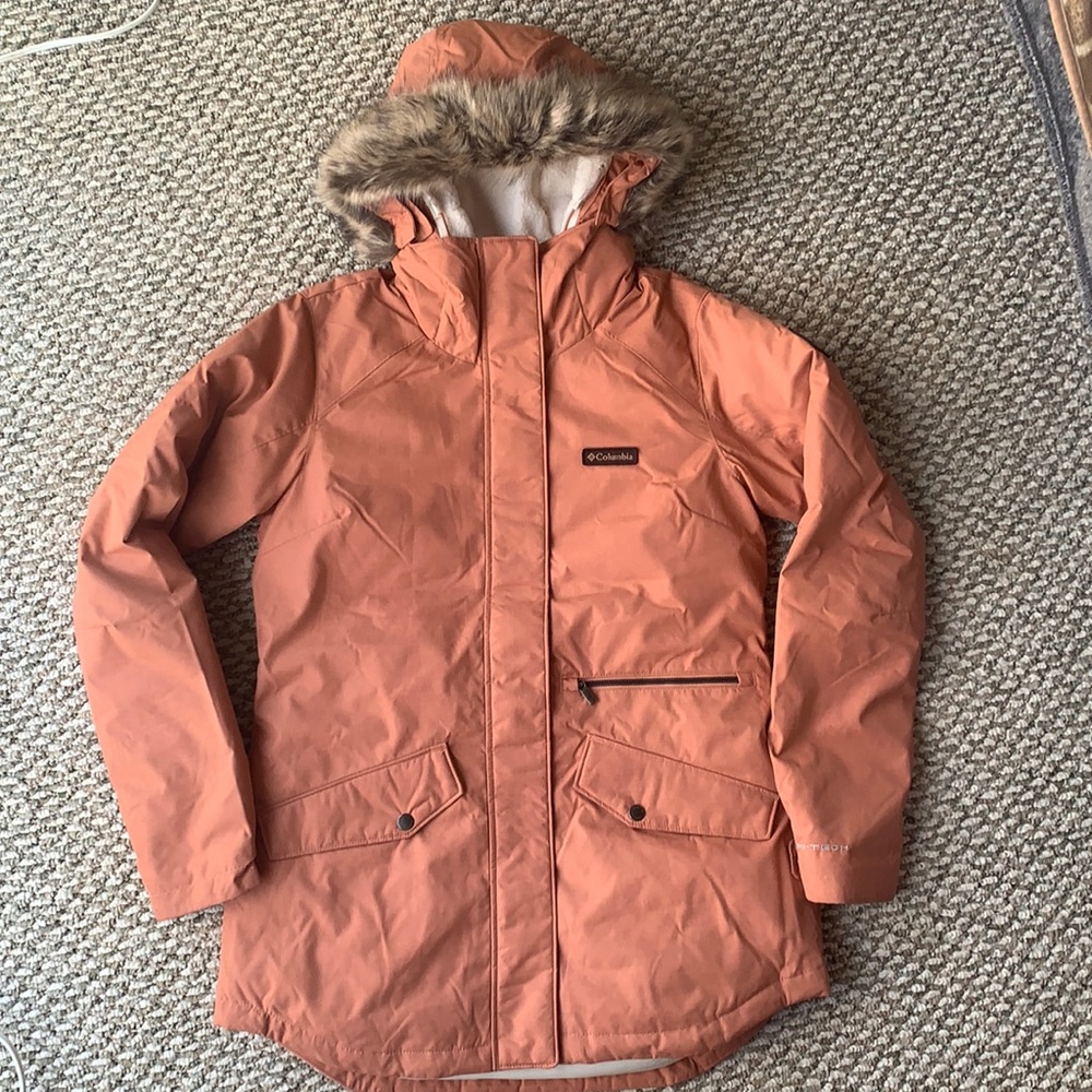 Colombia Jacket, new. Size M. Omni-tech.